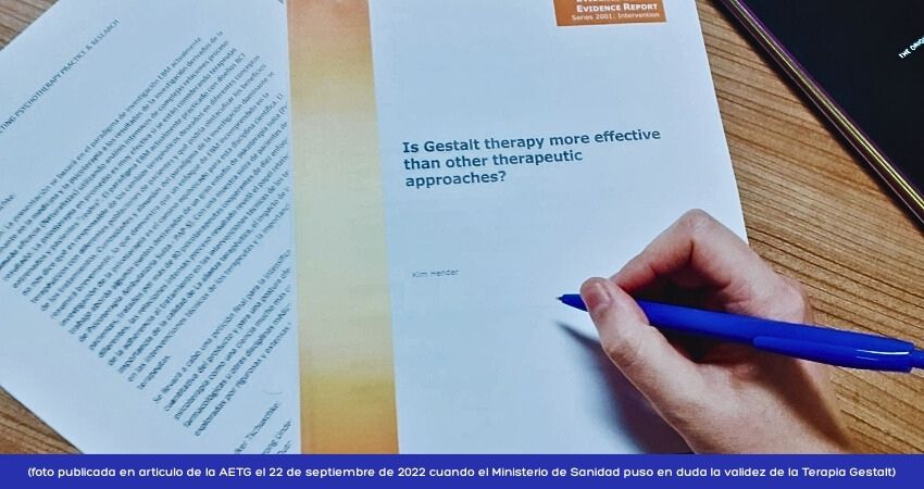 No es pseudoterapia ni intrusismo, es lo que no encaja en los moldes: las prácticas humanistas. -Terapia Gestalt Profesional-